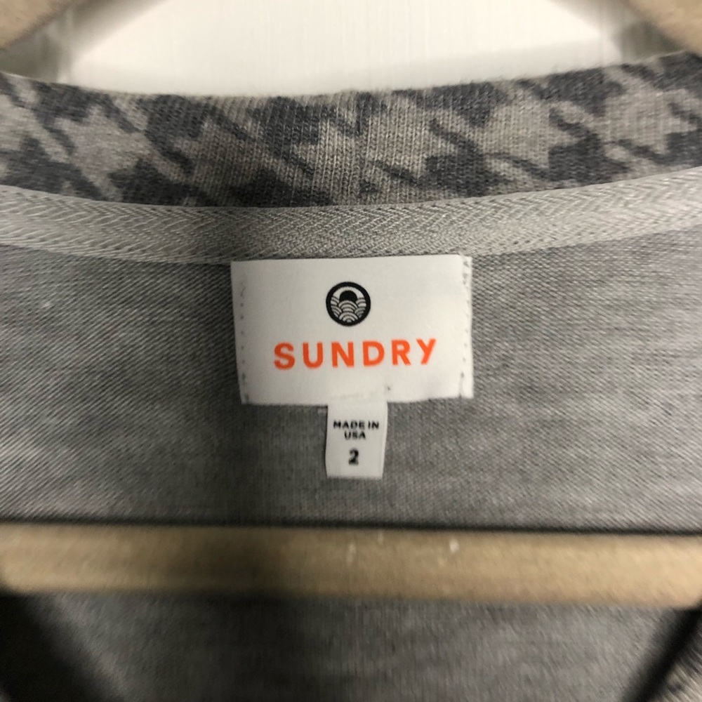 Sundry Houndstooth Python Drapey Cardigan - Picture 4 of 12
